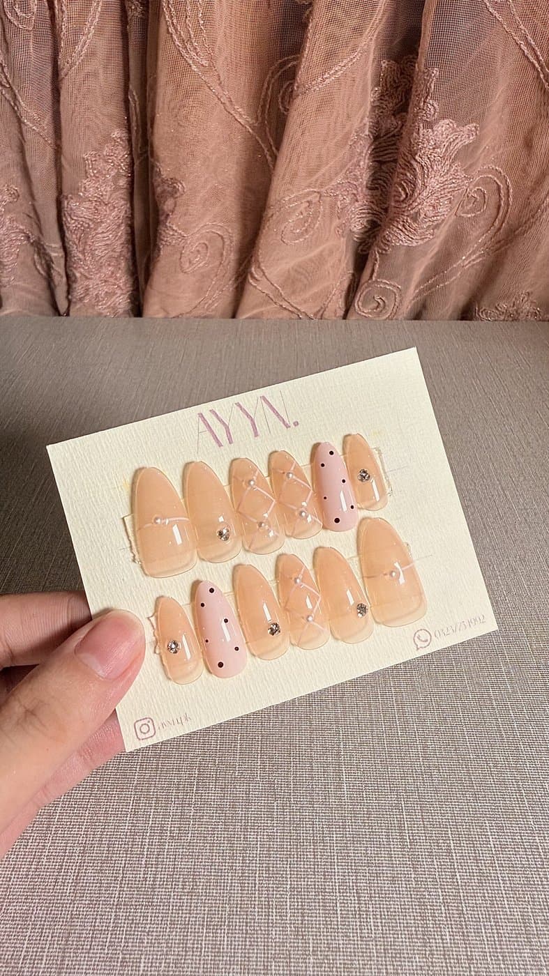 Love Letter — Design #12 press-on nails by AYYN. PKR 700